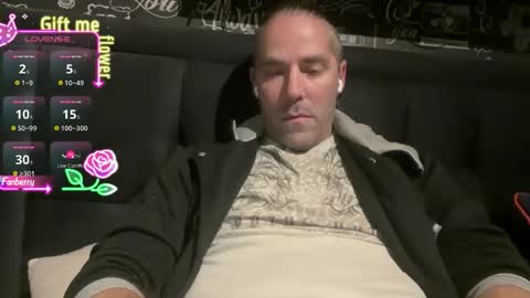 Snapshot of arckangel99 chatting on 10.01.25 AnrckAngel online show from 10.01.25