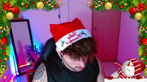 Snapshot of ares_blue chatting on 12.21.24 ares blue online show from 12.21.24