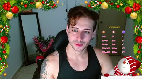 Snapshot of ares_blue chatting on 12.31.24 ares blue online show from 12.31.24
