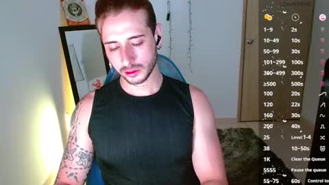 Snapshot of ares_blue chatting on 02.06.25 ares blue online show from 02.06.25