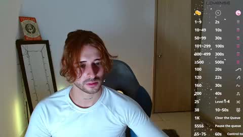 Snapshot of ares_blue chatting on 02.18.25 ares blue online show from 02.18.25