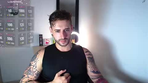 Snapshot of ares_blue chatting on 09.16.25 ares blue online show from 09.16.25