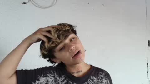 Snapshot of ares_boo chatting on 02.17.25 ares online show from 02.17.25