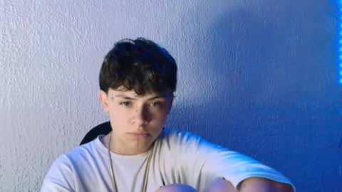 Snapshot of ares_boo chatting on 02.22.25 ares online show from 02.22.25