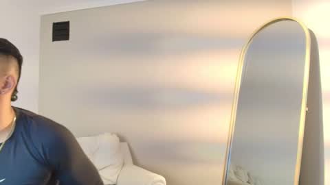 Snapshot of areslevi chatting on 01.07.26 ares levi online show from 01.07.26