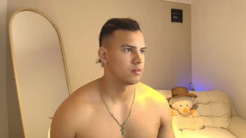 Snapshot of areslevi chatting on 01.18.26 ares levi online show from 01.18.26