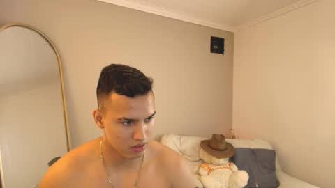 Snapshot of areslevi chatting on 02.01.26 ares levi online show from 02.01.26