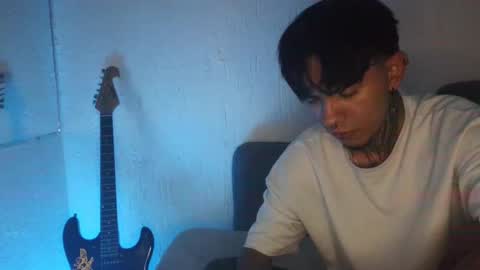 Snapshot of aress_1 chatting on 10.16.25 Ares online show from 10.16.25
