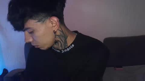 Snapshot of aress_1 chatting on 10.18.25 Ares online show from 10.18.25