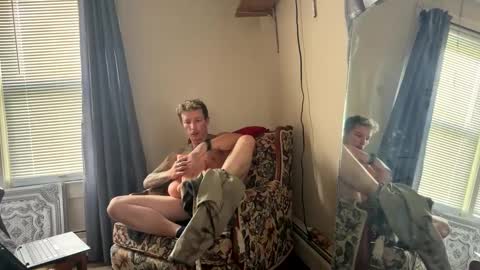 Snapshot of argabright chatting on 09.23.25 argabright online show from 09.23.25