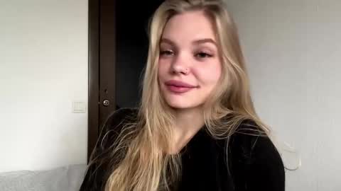 Amelia online show from 11.23.25