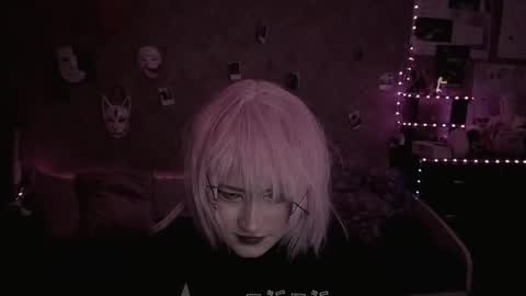 Snapshot of ari_corn chatting on 09.12.25 Ahri online show from 09.12.25