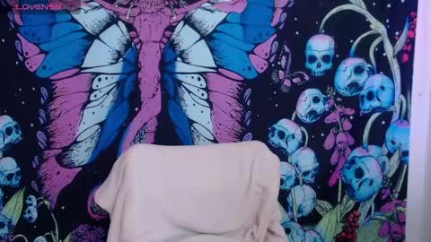 Ahri James online show from 05.22.26