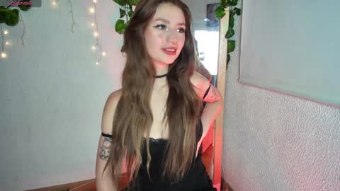 Snapshot of ari_kat666 chatting on 01.09.25 ari online show from 01.09.25