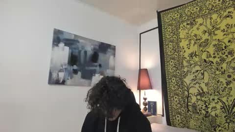 Snapshot of aria_and_orien chatting on 11.14.25 aria y orien online show from 11.14.25