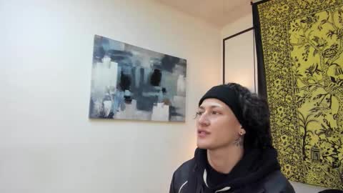 Snapshot of aria_and_orien chatting on 12.17.25 aria y orien online show from 12.17.25