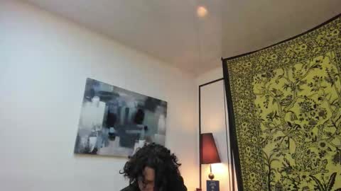 Snapshot of aria_and_orien chatting on 12.19.25 aria y orien online show from 12.19.25