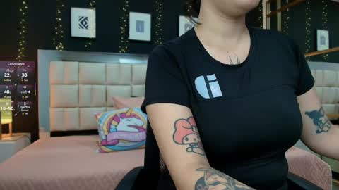 Ari  online show from 05.25.26
