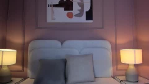 Snapshot of aria_greco chatting on 10.30.25 Aria online show from 10.30.25