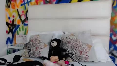 aria online show from 12.18.24