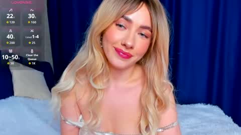 Snapshot of aria_montclair chatting on 05.01.26 aria_montclair online show from 05.01.26