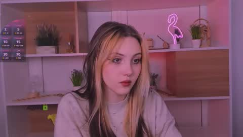 Snapshot of aria_moo chatting on 10.17.25 Luna online show from 10.17.25