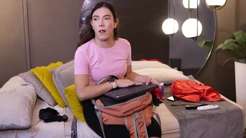 Ariaa online show from 04.20.26