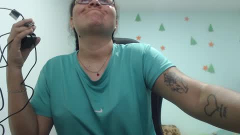 ...Ariana... online show from 01.19.25