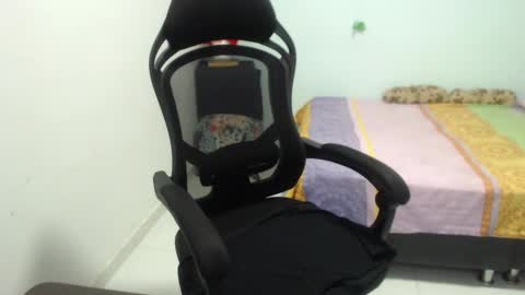 ...Ariana... online show from 03.08.25