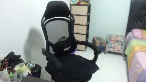 ...Ariana... online show from 10.27.25