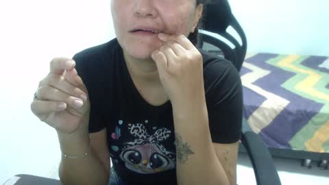 ...Ariana... online show from 04.17.26