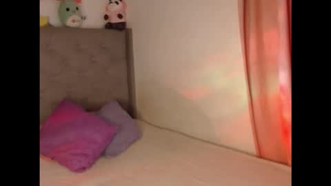 Ari online show from 11.23.25