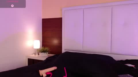 Ariadna online show from 02.28.26