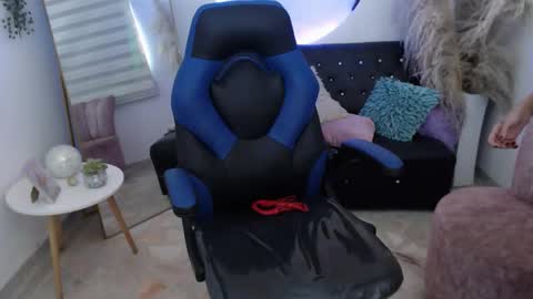 ariah_cute online show from 04.18.26