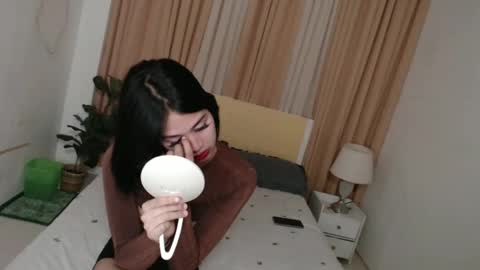 Snapshot of ariahooper chatting on 02.09.25 Christine JorgensenChristmas wish breasts implants online show from 02.09.25