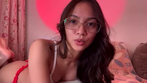 Aria Mariz online show from 11.23.25