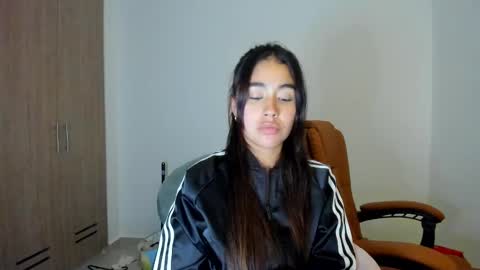 Snapshot of ariamontgomeryyy chatting on 02.28.25 Aria Montgomery online show from 02.28.25