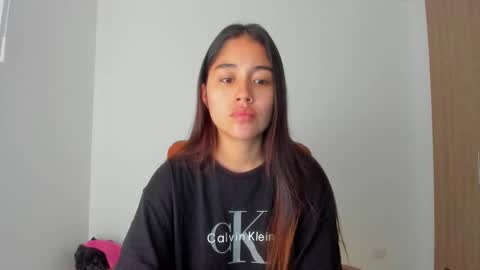 Snapshot of ariamontgomeryyy chatting on 11.07.25 Aria Montgomery online show from 11.07.25