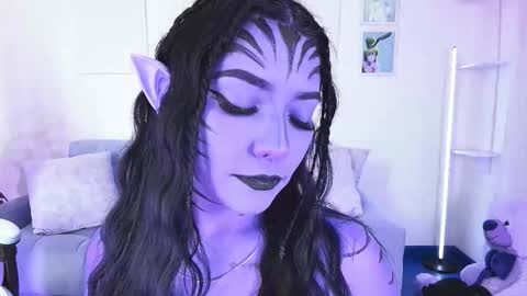 Snapshot of ariana_bae_ chatting on 10.31.25 online show from 10.31.25