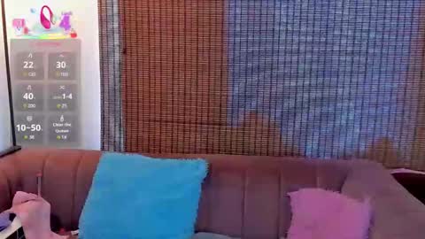 Ariana Cruz online show from 12.04.25