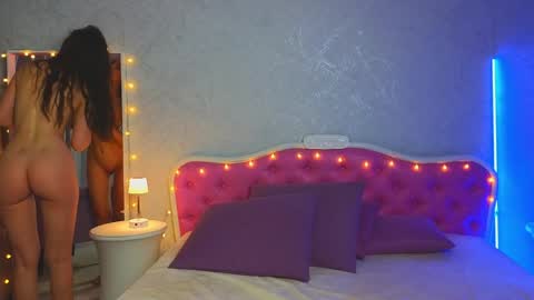 Snapshot of ariana_petite chatting on 02.02.25 Ariana online show from 02.02.25