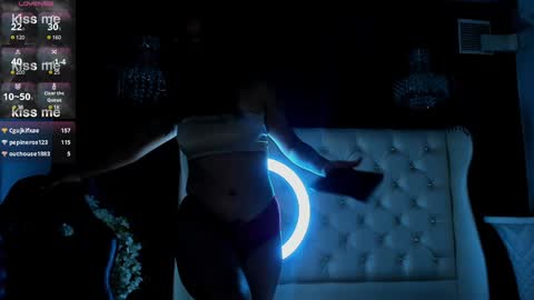 Ariana  online show from 01.11.25