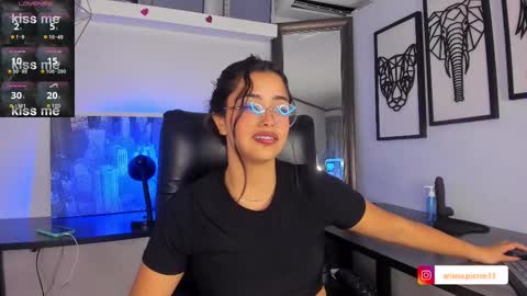 Ariana  online show from 02.22.25