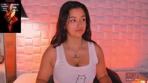 Ariana  online show from 09.11.25