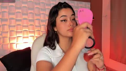 Ariana  online show from 09.13.25