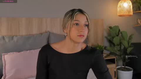 Snapshot of ariana_rosse__ chatting on 07.06.26 Ariana online show from 07.06.26