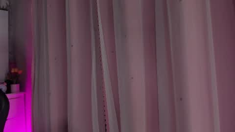Snapshot of ariana_rosse__ chatting on 07.11.26 Ariana online show from 07.11.26