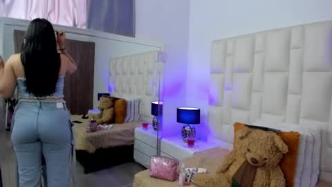  ariana  online show from 03.29.26