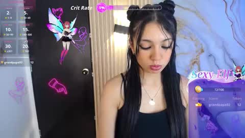 Snapshot of ariana_toro chatting on 12.16.25 ariana_toro online show from 12.16.25