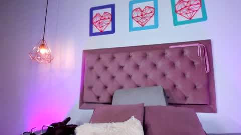 Snapshot of ariana_zc_ chatting on 01.04.25 Susan online show from 01.04.25